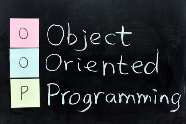 Object Oriented Programming and OOP in Javascript